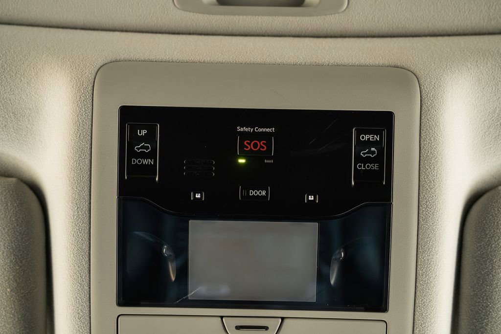 Used 2021 Lexus LX 570 4WD w/ Luxury Package image 20