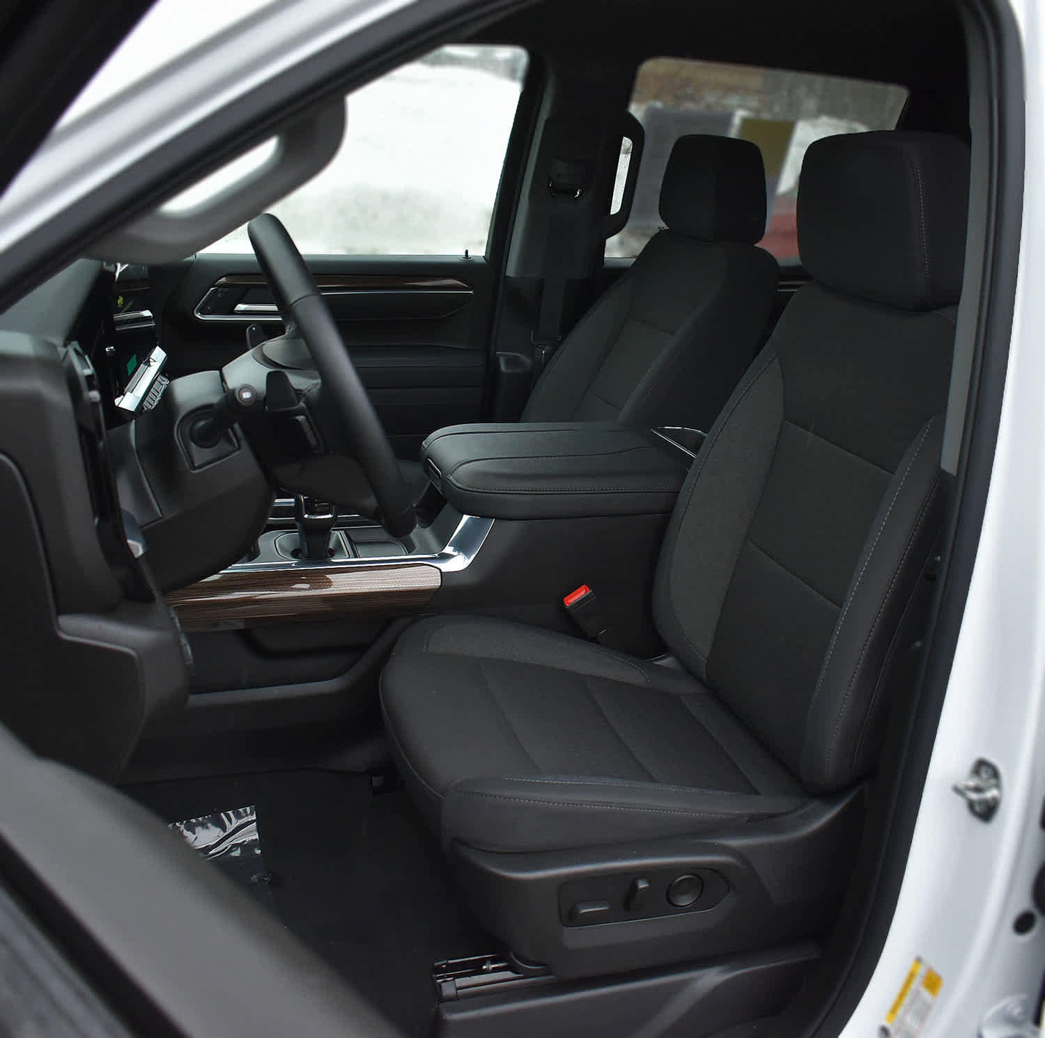 Used 2026 Chevrolet Silverado 1500 LT image 9