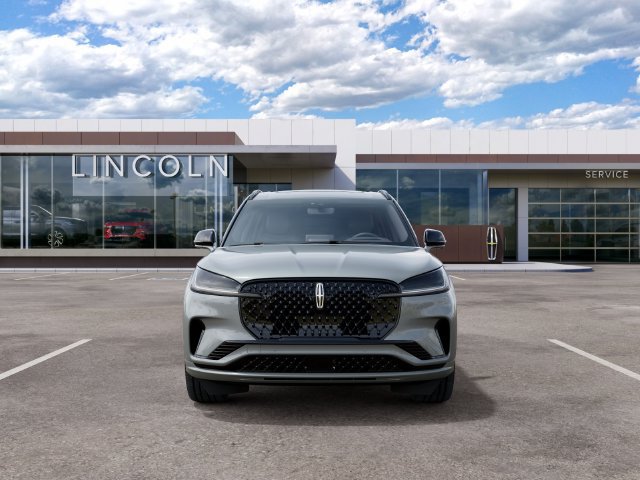 New 2027 Lincoln Aviator AWD image 3