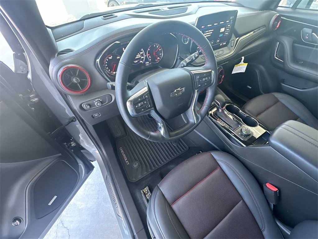 New 2025 Chevrolet Blazer RS w/ Driver Confidence II Package image 10