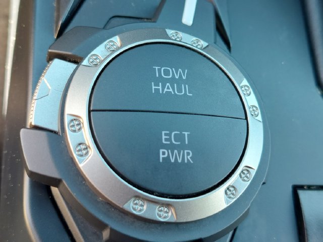 Used 2024 Toyota Tacoma SR5 AWD/4WD image 17