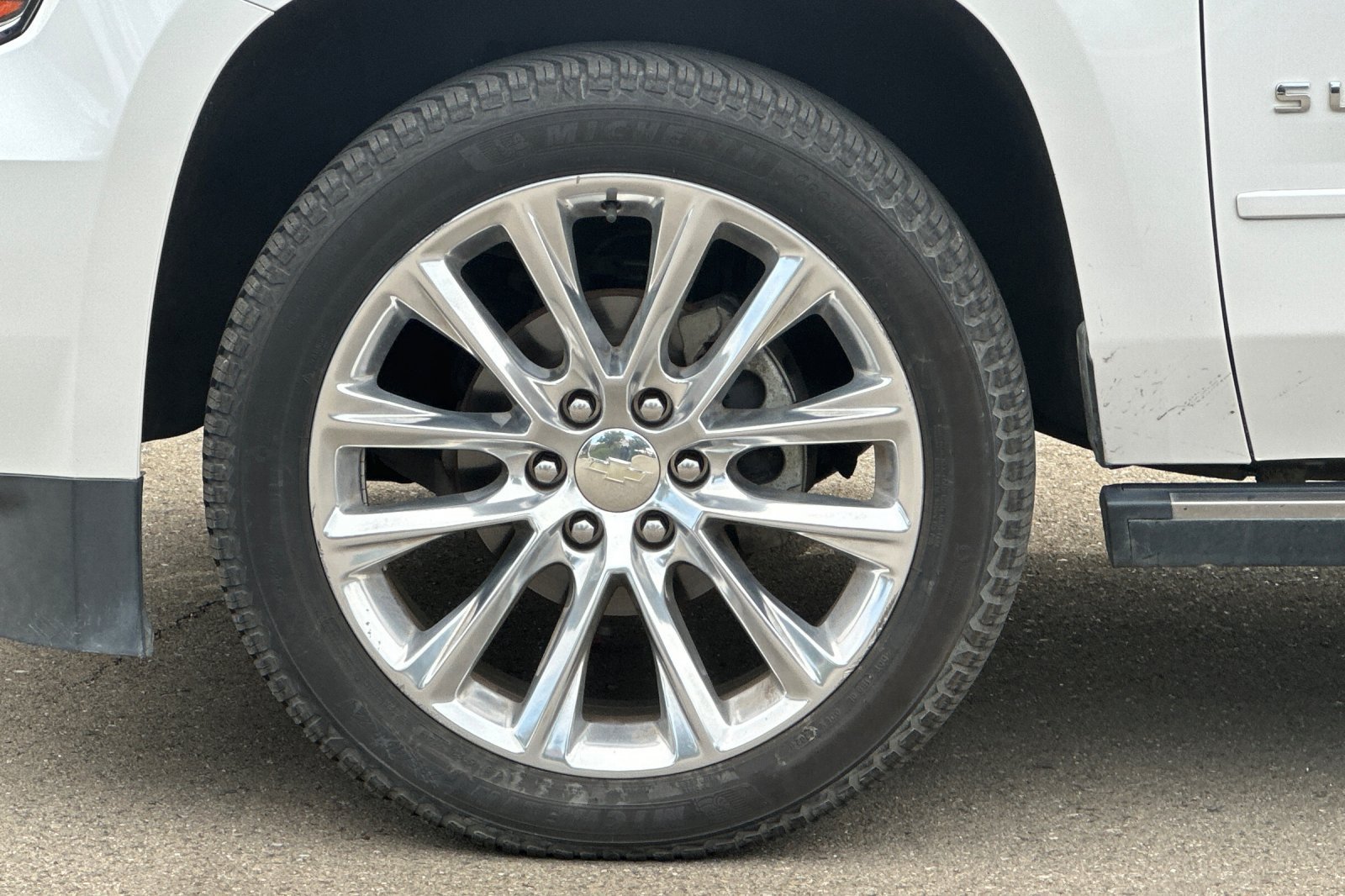 Used 2019 Chevrolet Suburban Premier w/ Premier Plus Edition AWD/4WD image 43