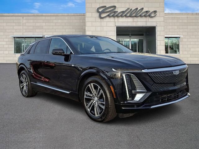 Certified 2025 Cadillac Lyriq Luxury w/ LPO, Floor Liner Package video 2