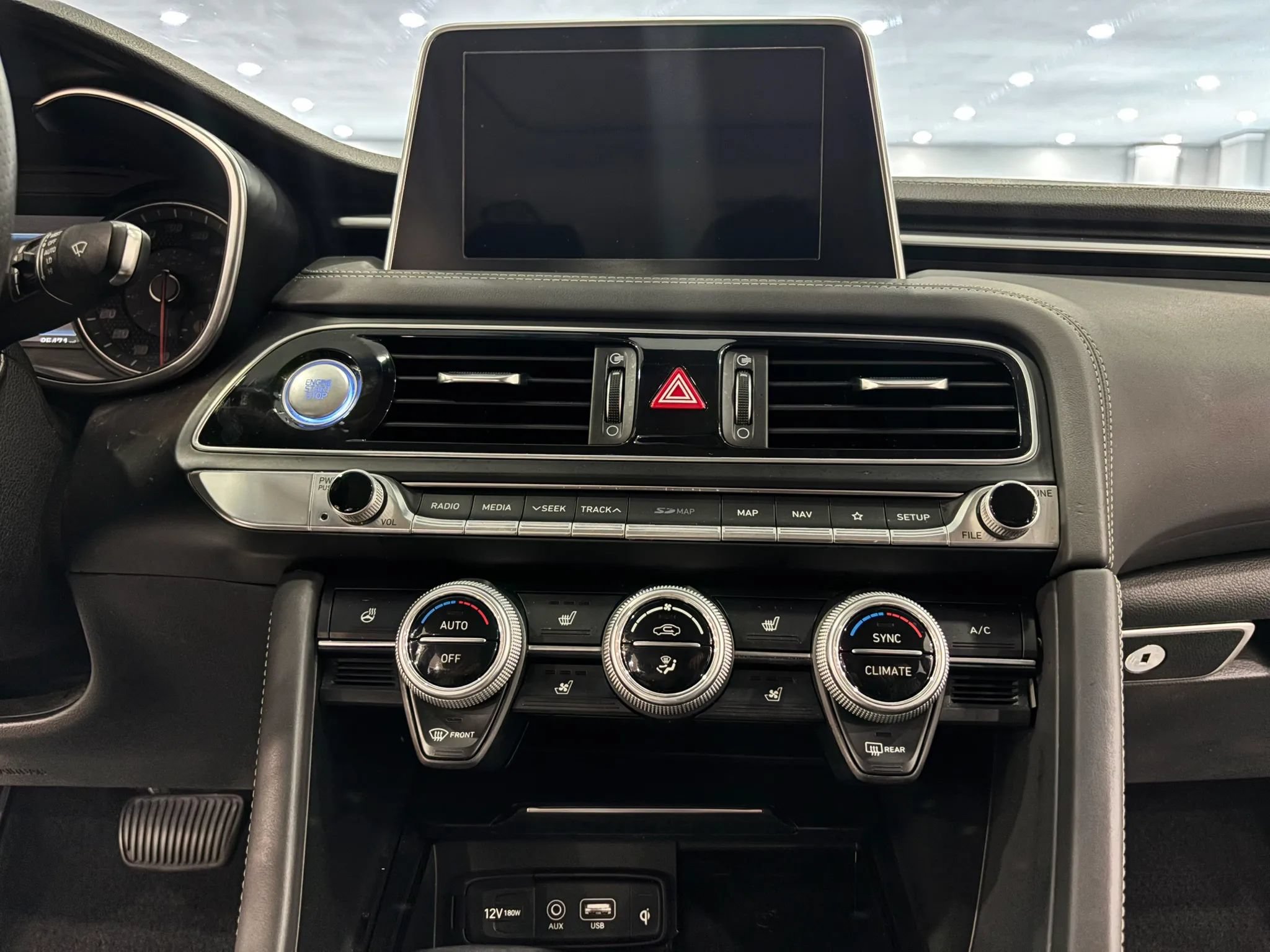 Used 2020 Genesis G70 2.0T w/ Prestige Package RWD image 27