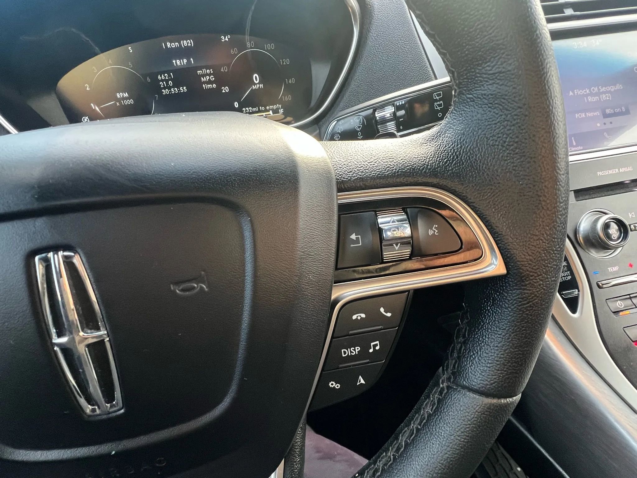 Used 2019 Lincoln Nautilus Premier AWD/4WD image 16