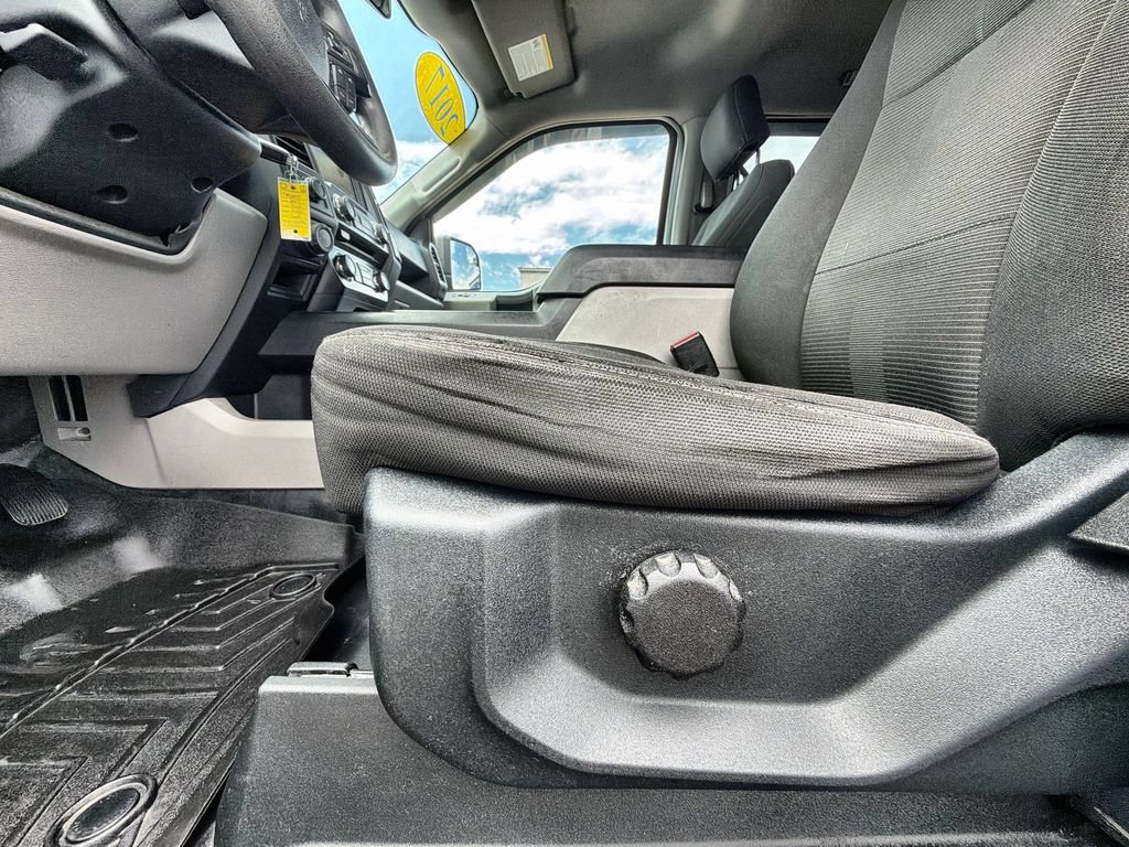 Used 2017 Ford F150 XL w/ Equipment Group 101A Mid AWD/4WD image 14