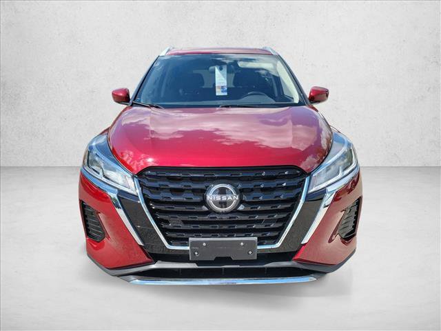 Used 2024 Nissan Kicks SV image 2
