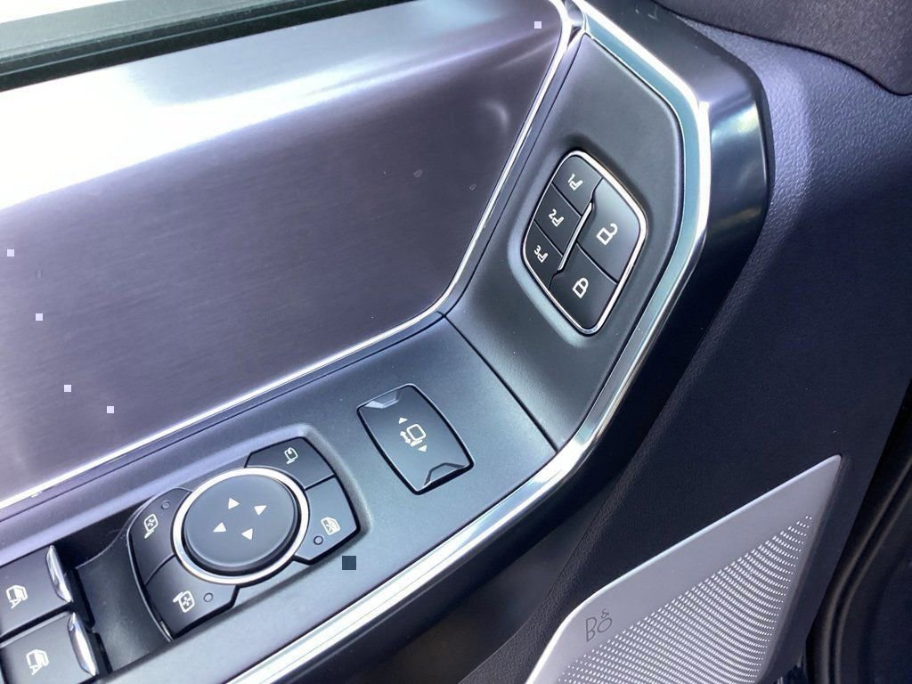 New 2026 Ford F250 Platinum w/ FX4 Off-Road Package image 71