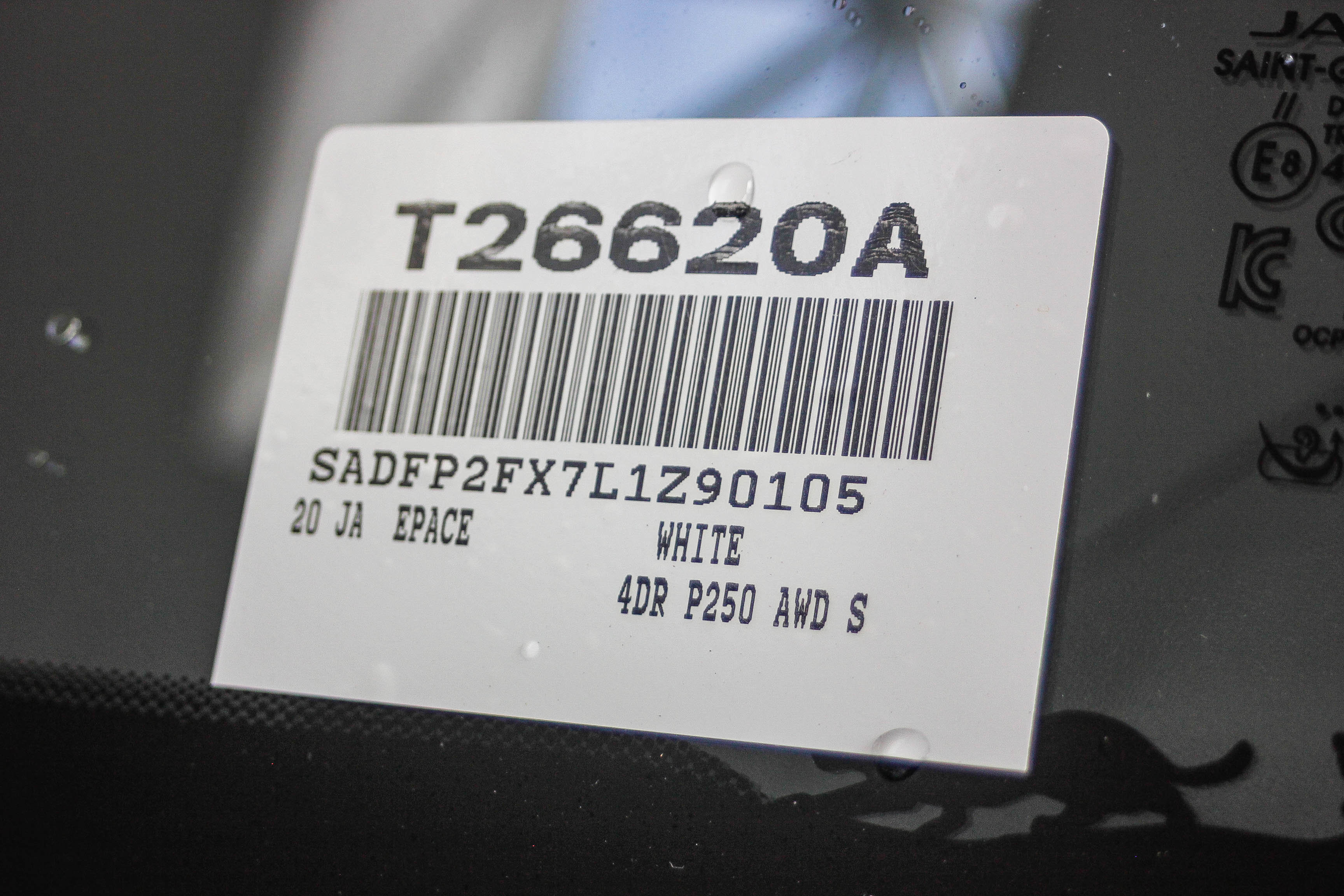 Used 2020 Jaguar E-PACE SE image 28