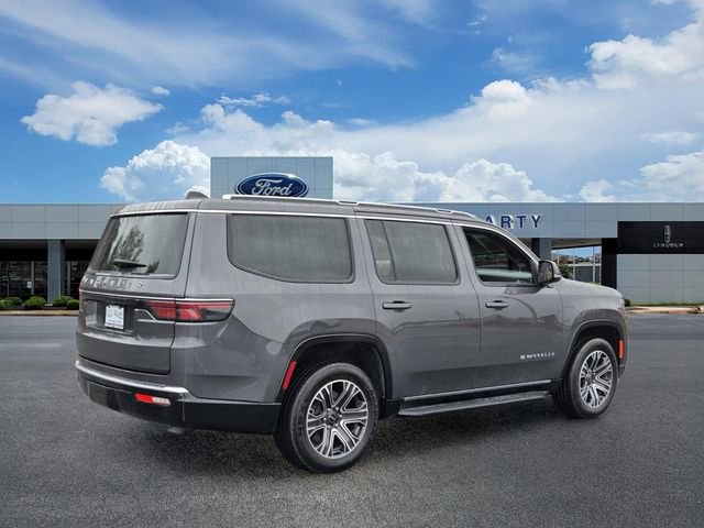 Used 2025 Jeep Wagoneer 4WD image 5