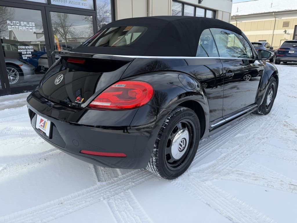Used 2013 Volkswagen Beetle 2.5 50's Edition image 9