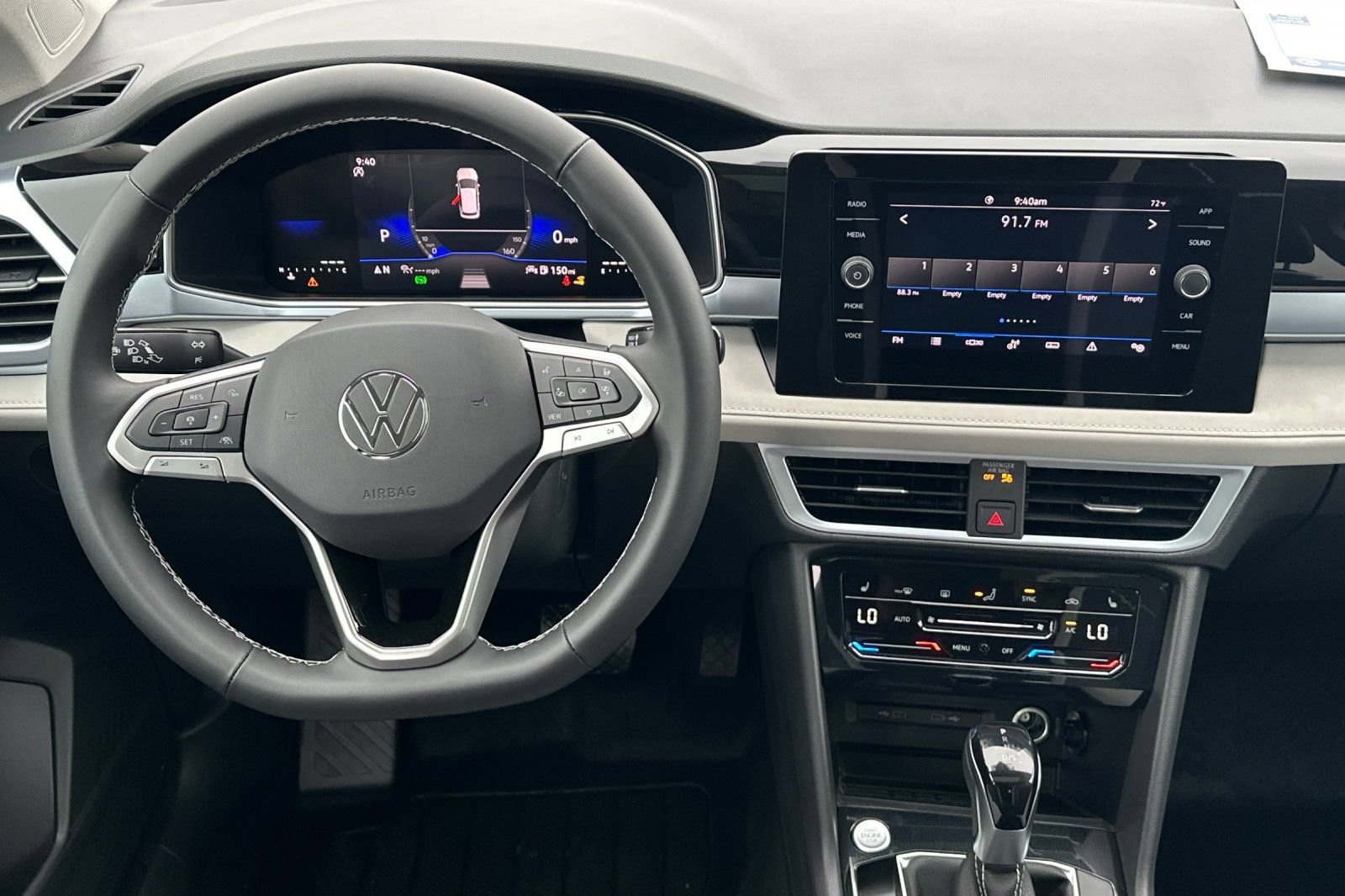 New 2026 Volkswagen Taos SE FWD image 14