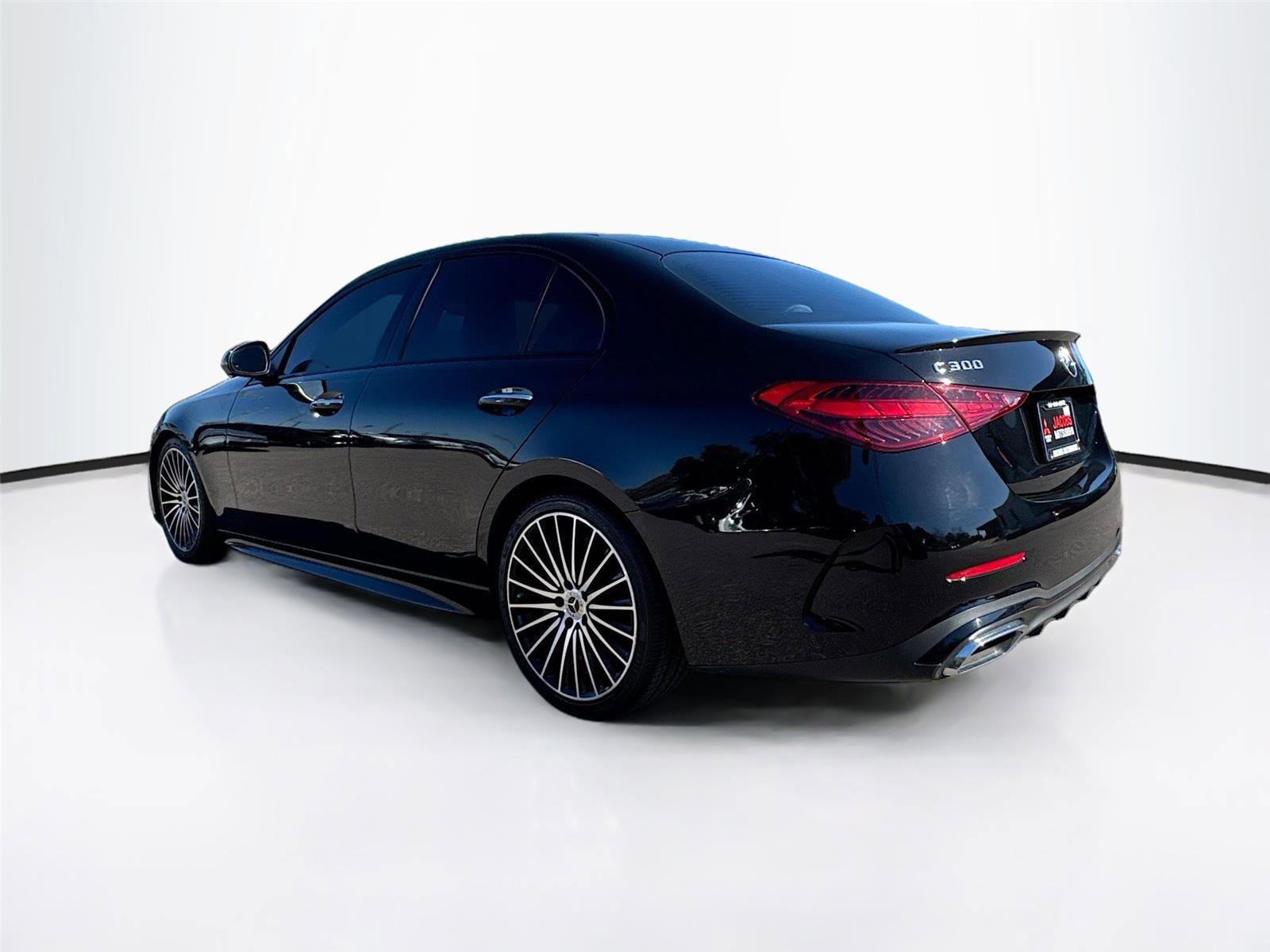 Used 2022 Mercedes-Benz C 300 Sedan image 5