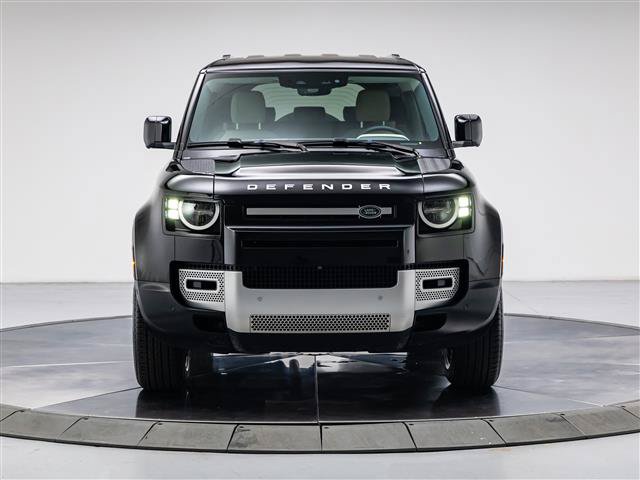 Used 2023 Land Rover Defender 90 S AWD/4WD image 8