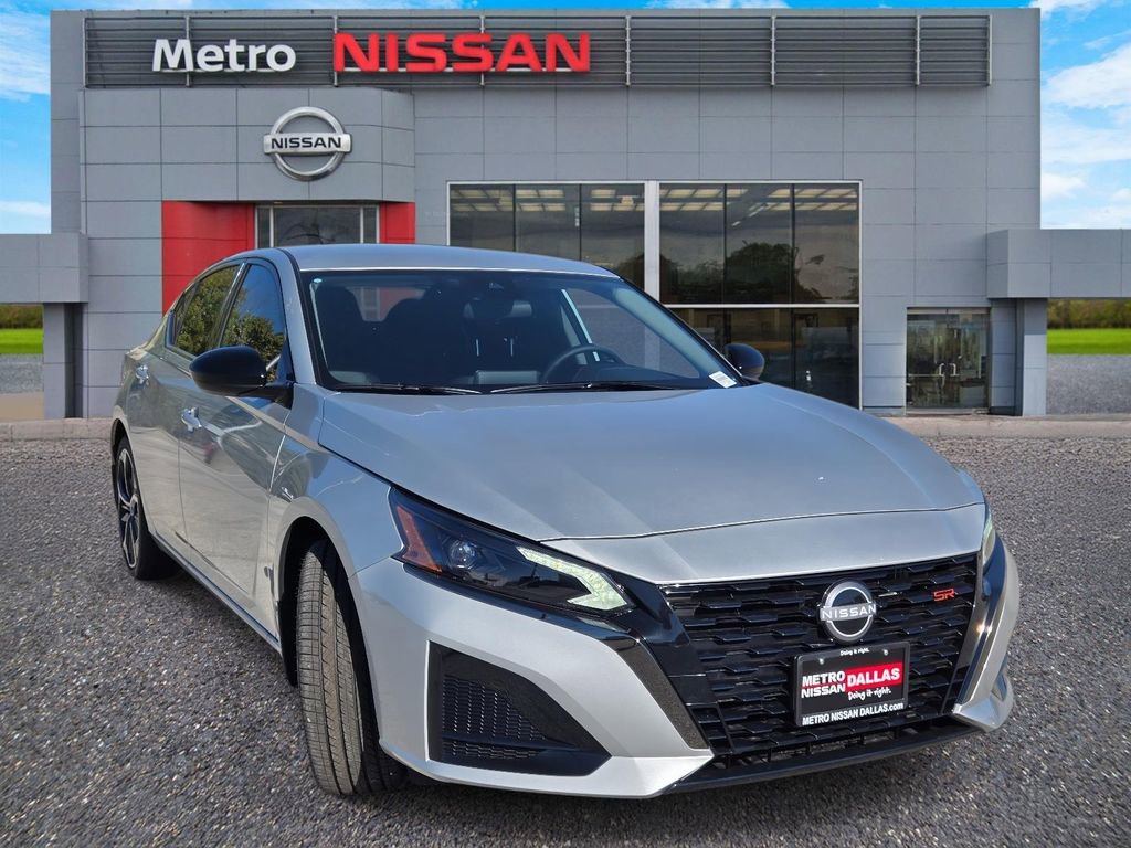 New 2025 Nissan Altima 2.5 SR