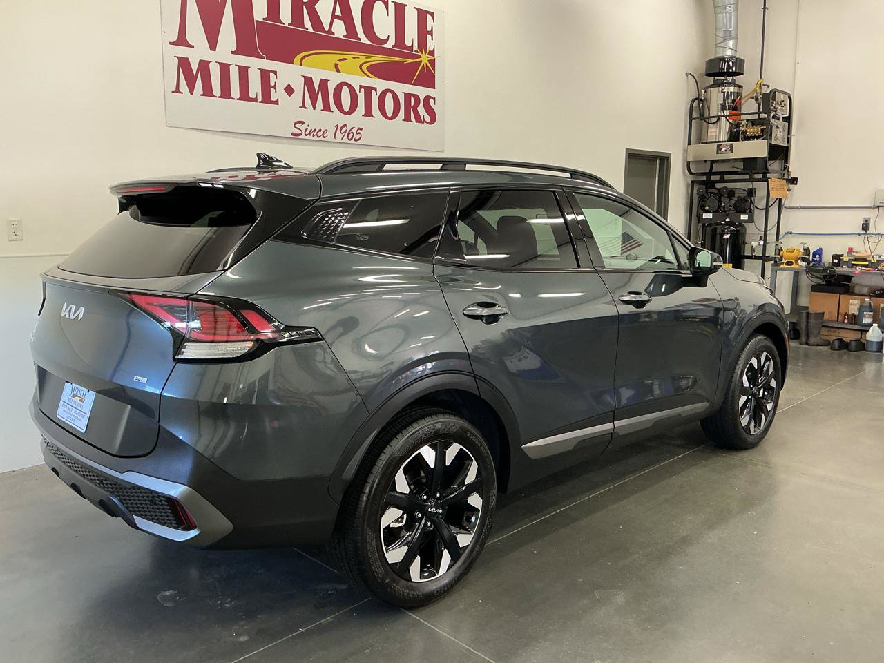 Used 2023 Kia Sportage X-Line w/ X-Line Premium Package AWD/4WD image 7