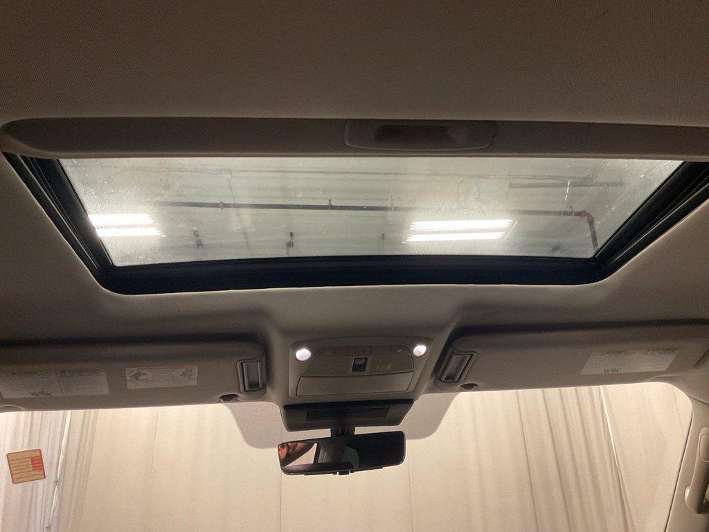 Used 2021 Nissan Armada Platinum w/ Captain's Chairs Package RWD image 35