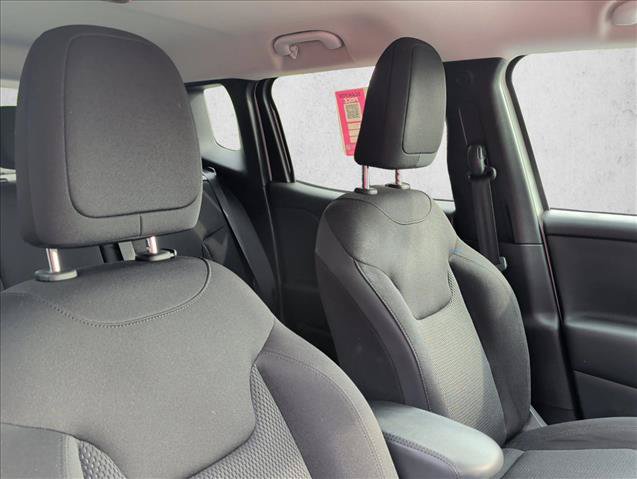 Used 2020 Jeep Renegade Altitude AWD/4WD image 23