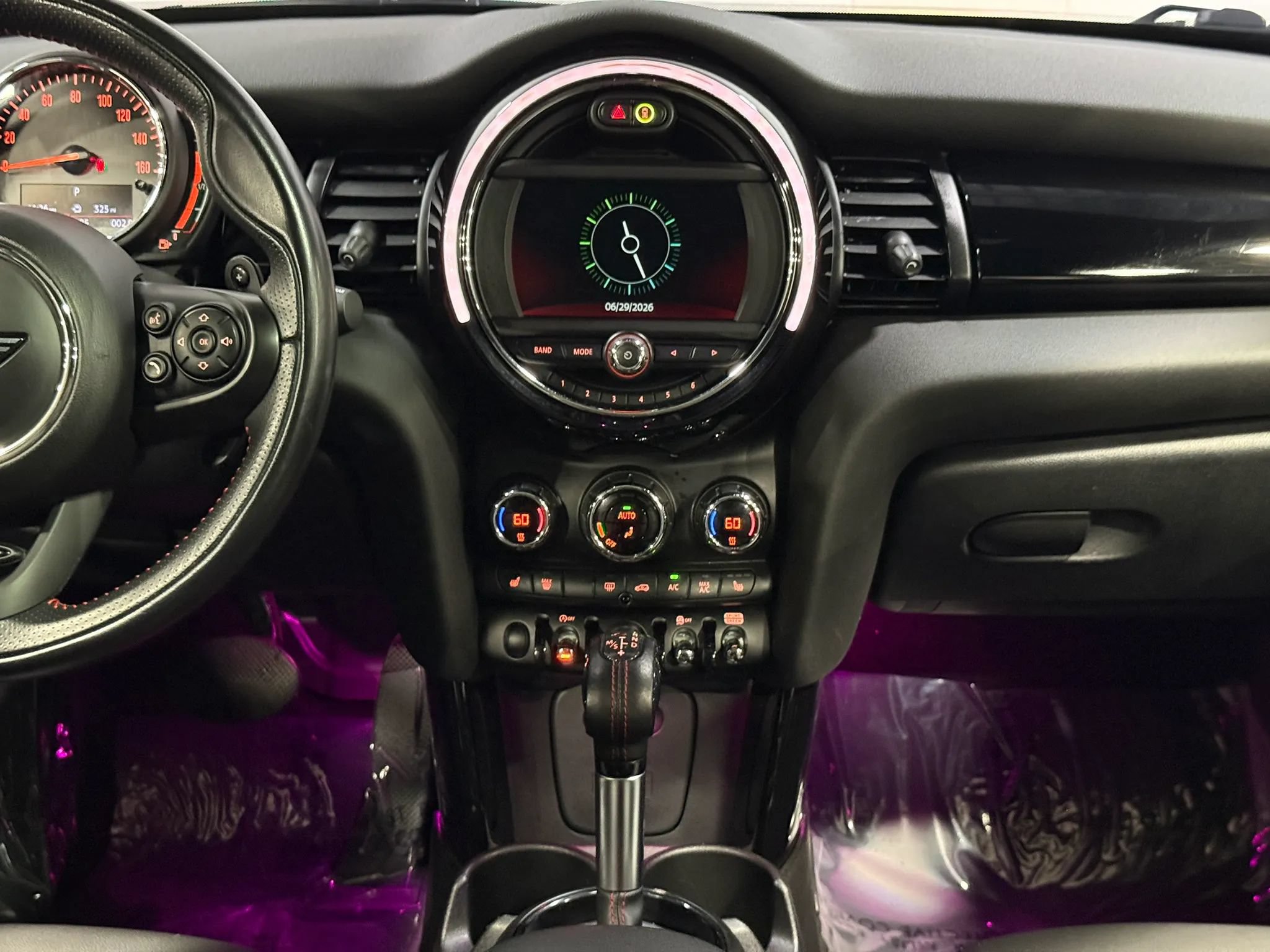 Used 2019 MINI Cooper S w/ Signature Upholstery Package FWD image 39