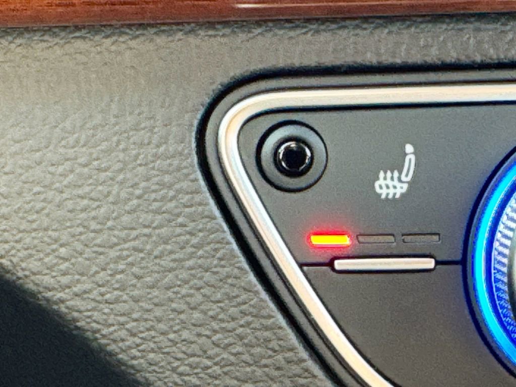 Used 2022 Audi Q5 2.0T Premium image 19