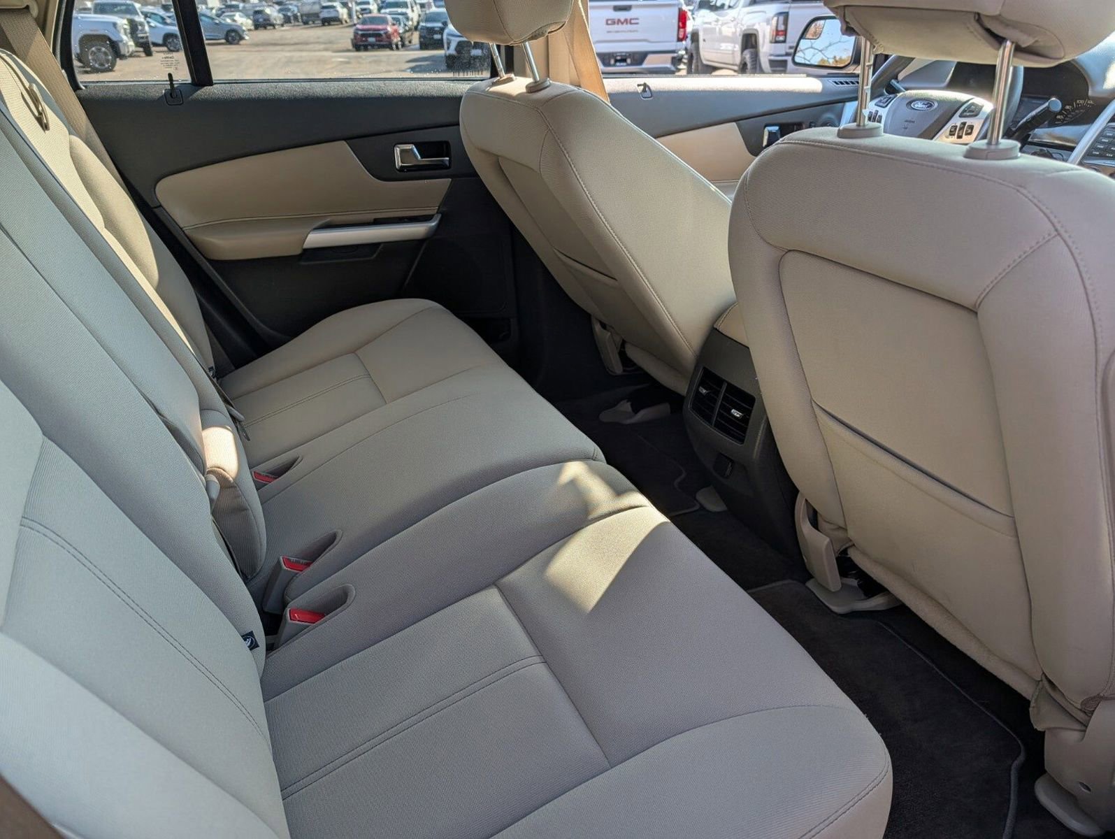 Used 2013 Ford Edge SE image 17