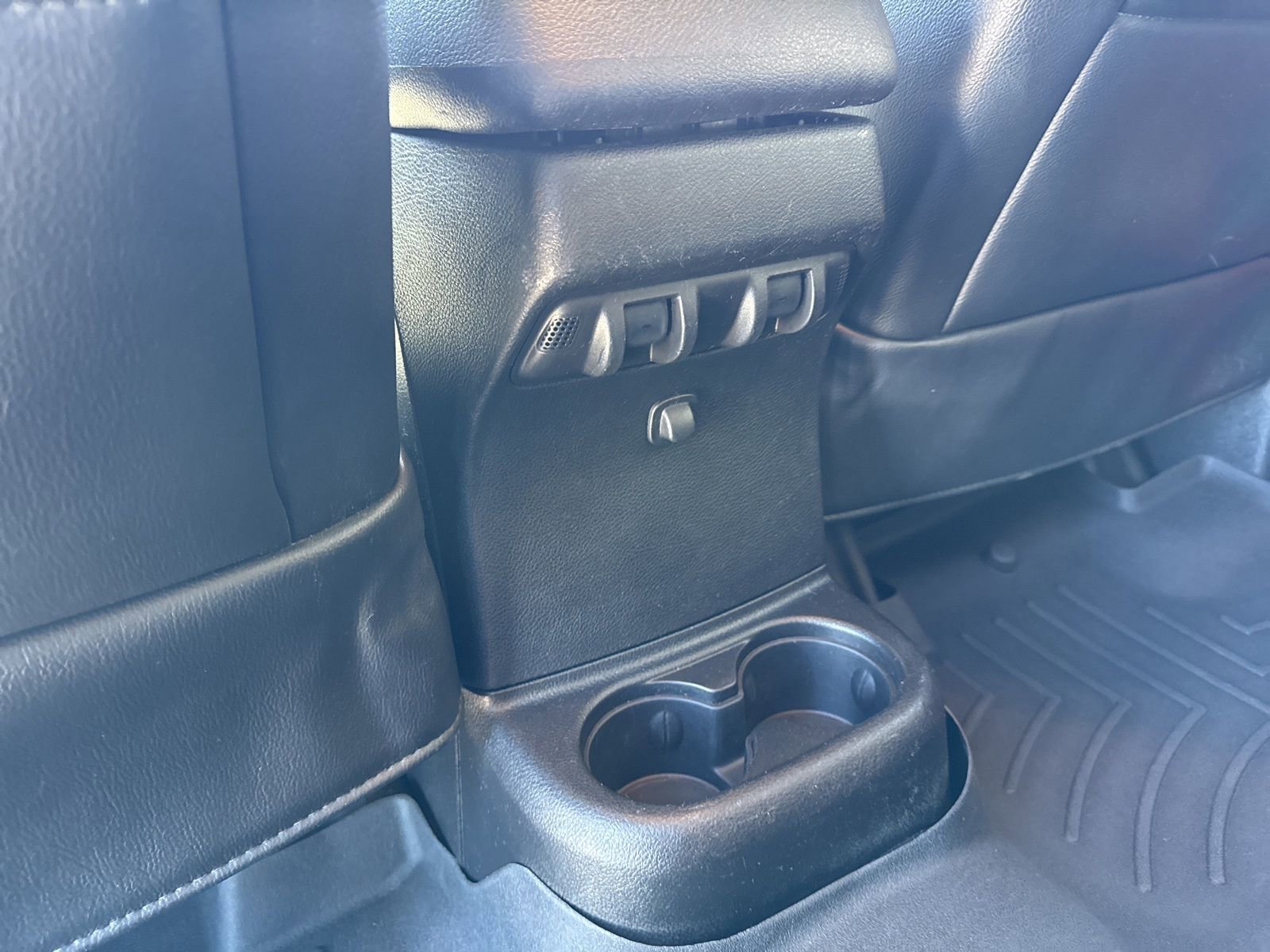 Used 2015 Jeep Wrangler Unlimited Sahara w/ Dual Top Group image 16