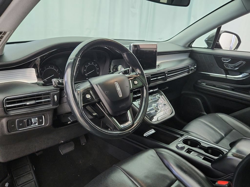 Used 2022 Lincoln Corsair AWD w/ Premium Package image 10