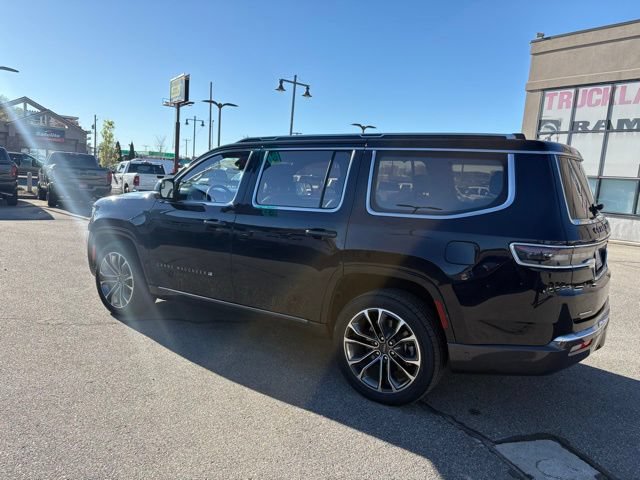 Used 2022 Jeep Grand Wagoneer Series III AWD/4WD image 4