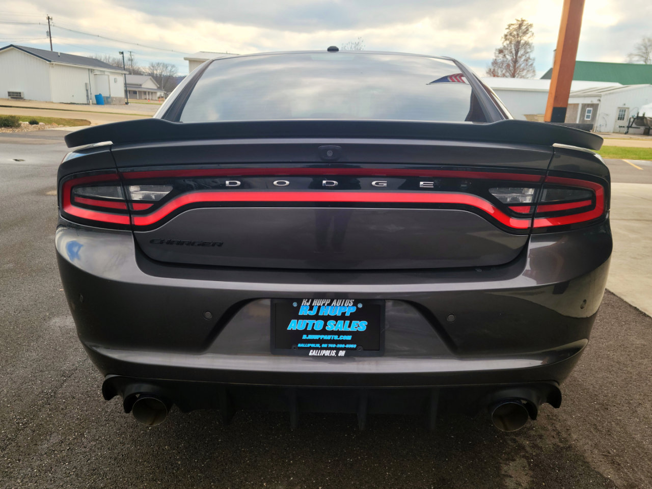 Used 2018 Dodge Charger SXT w/ Blacktop Package image 5