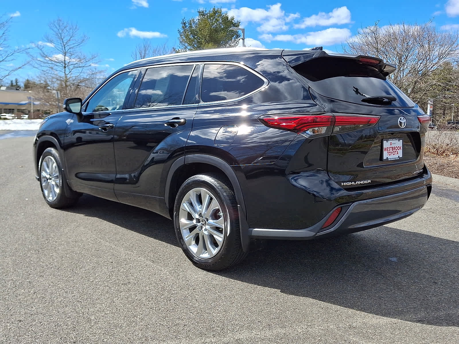 Used 2022 Toyota Highlander Limited image 7