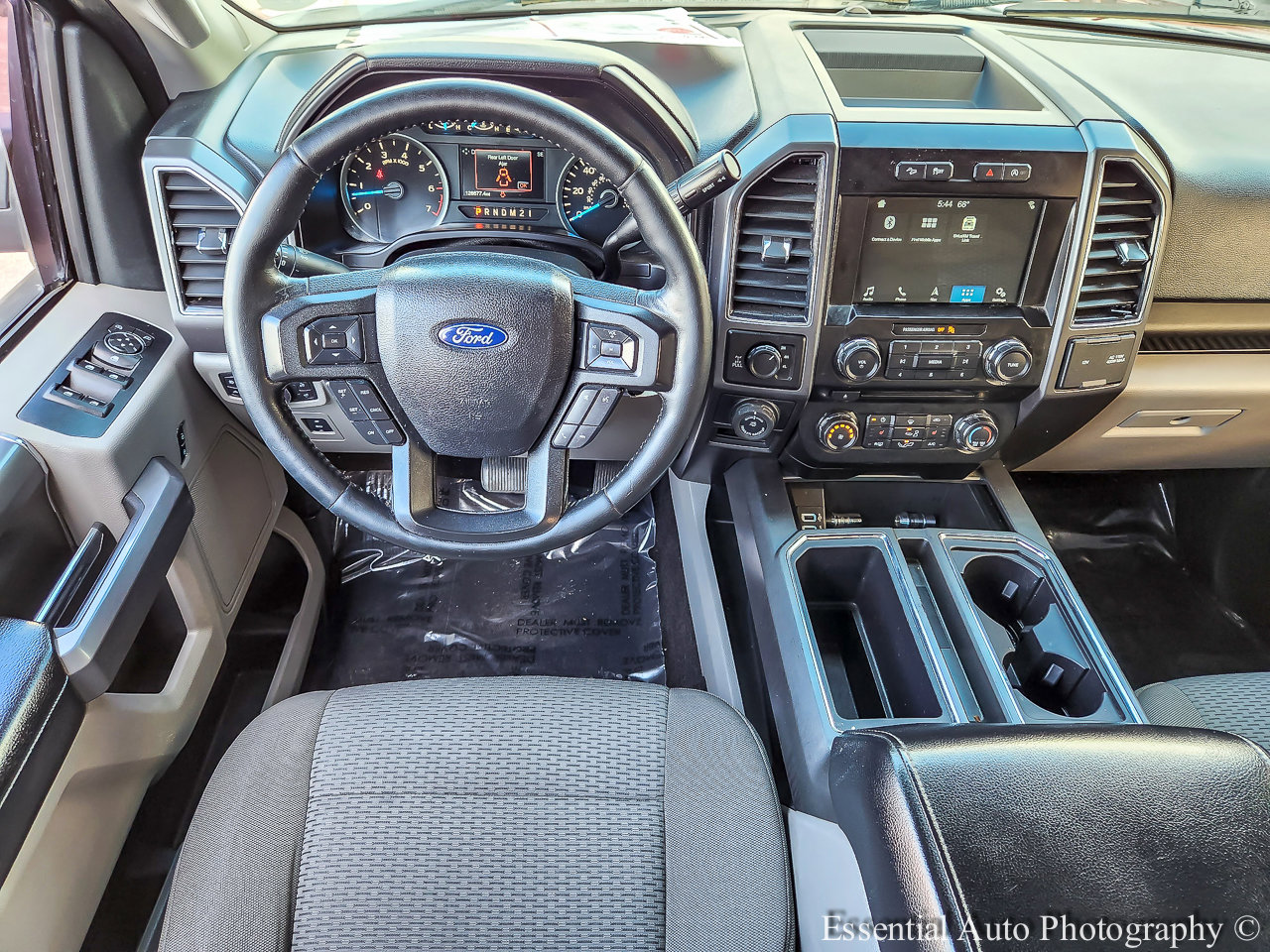 Used 2017 Ford F150 XLT w/ Equipment Group 302A Luxury AWD/4WD image 10
