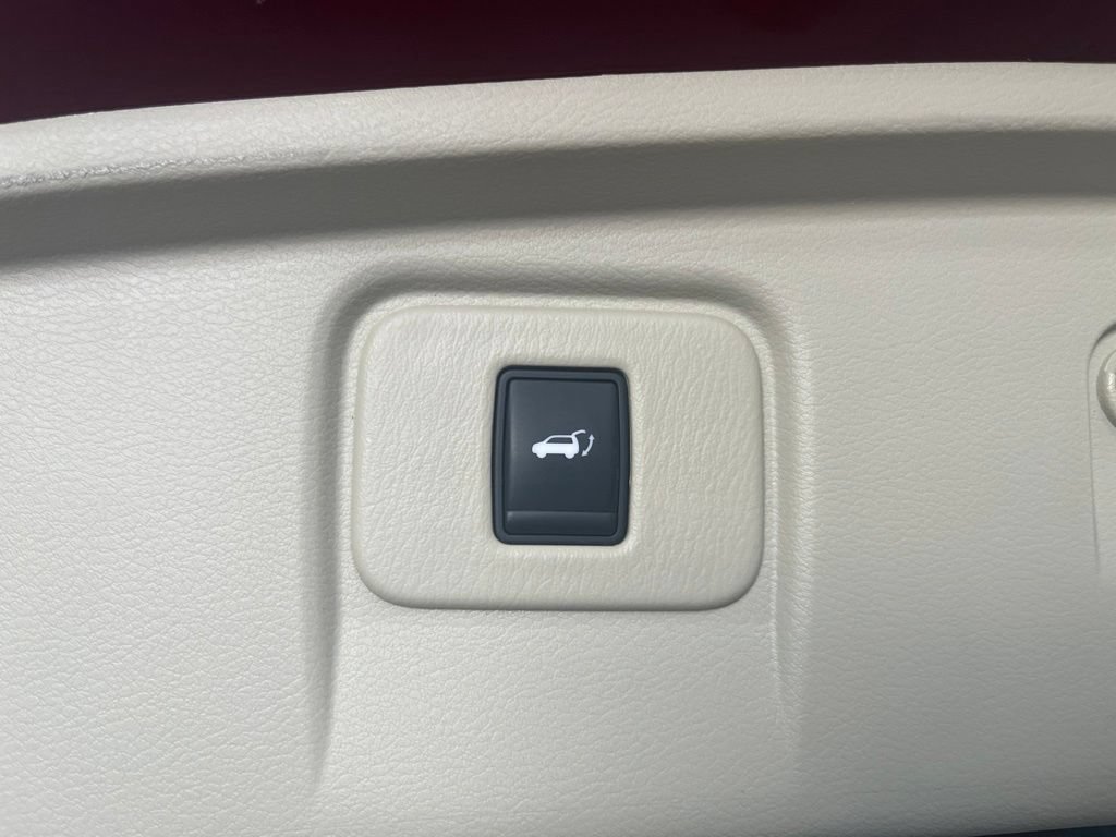Used 2016 Nissan Murano Platinum AWD/4WD image 14