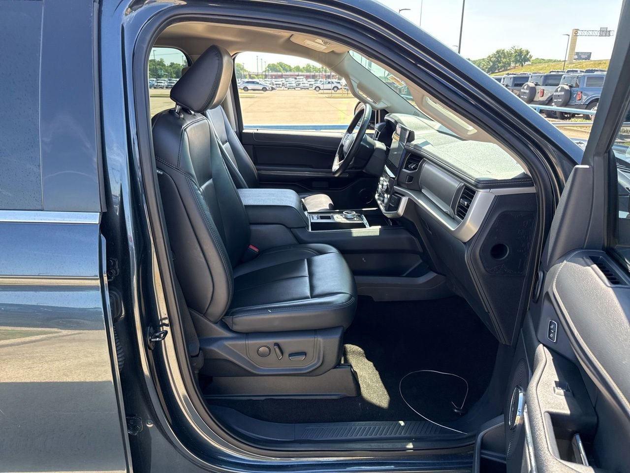 Used 2022 Ford Expedition XLT RWD image 15