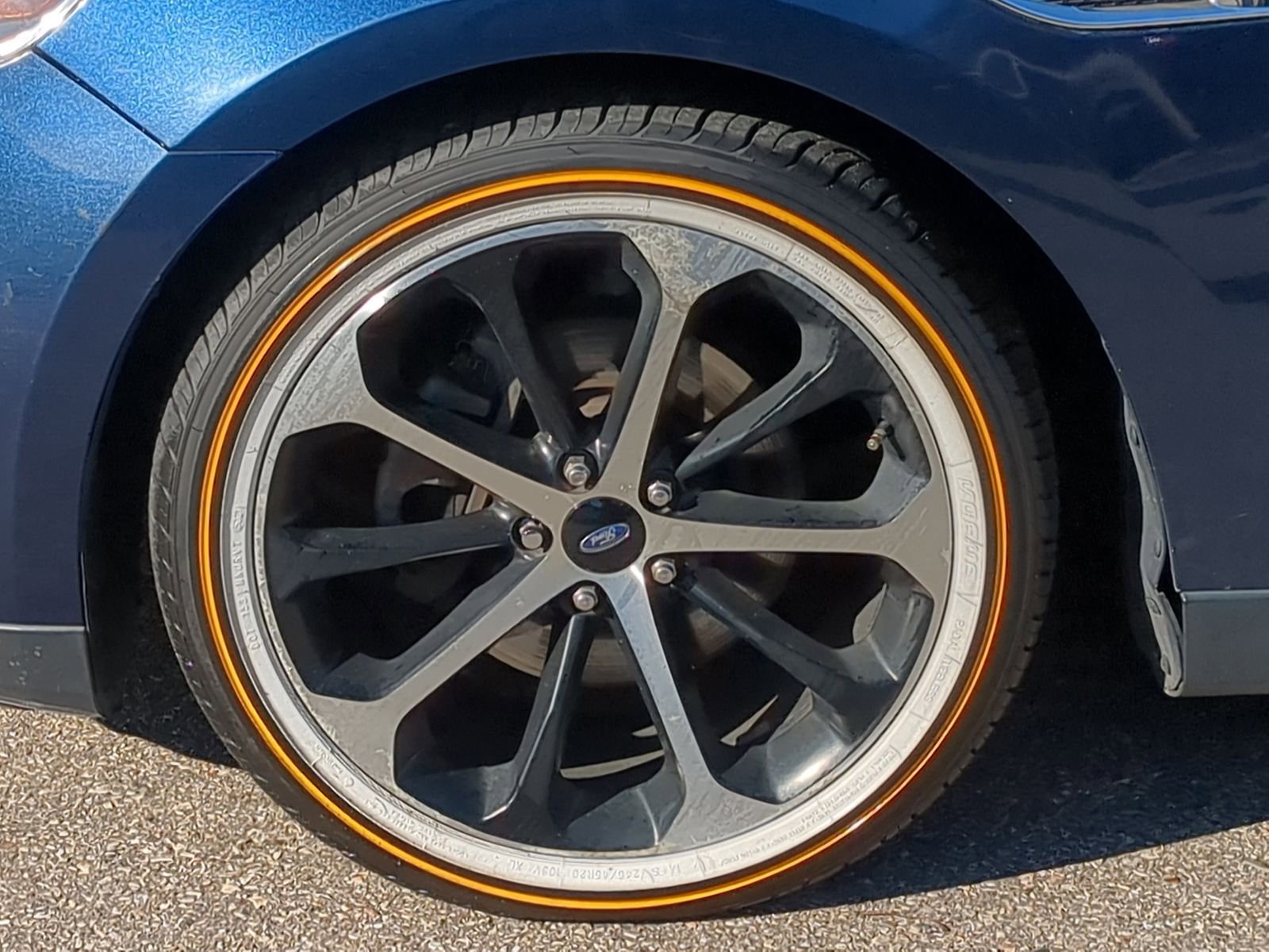 Used 2016 Ford Taurus SEL w/ Equipment Group 201A image 18