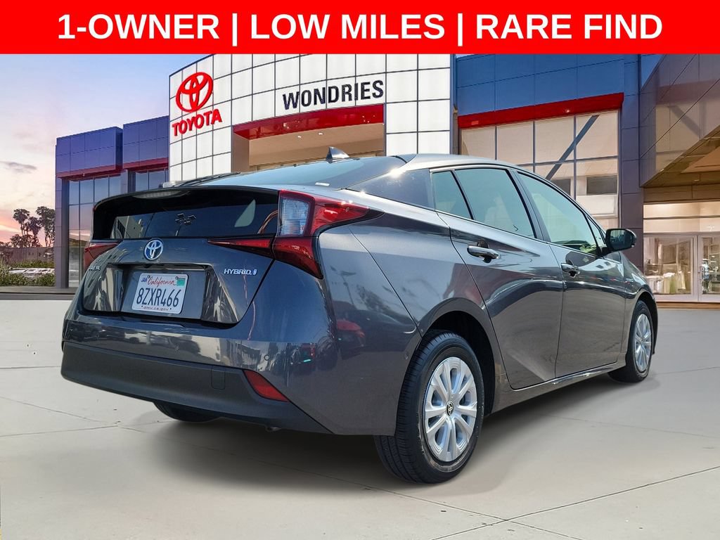 Used 2022 Toyota Prius LE FWD image 6
