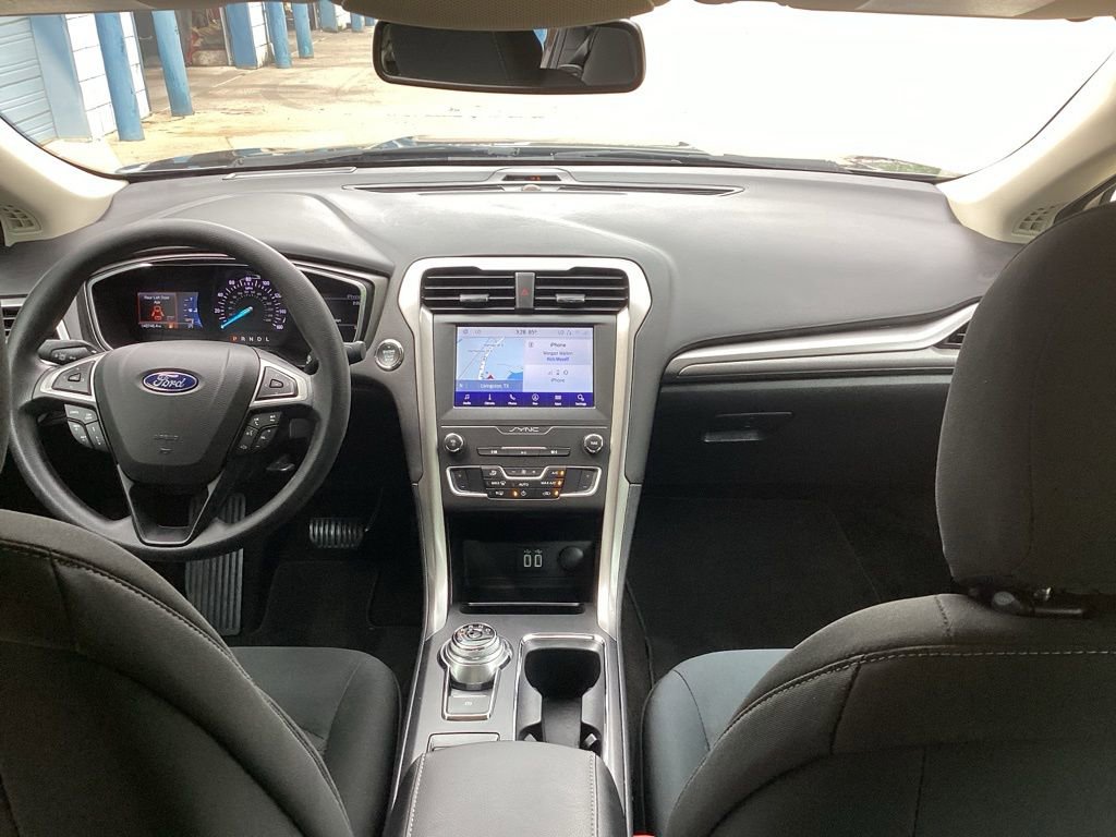 Used 2020 Ford Fusion SE FWD image 37