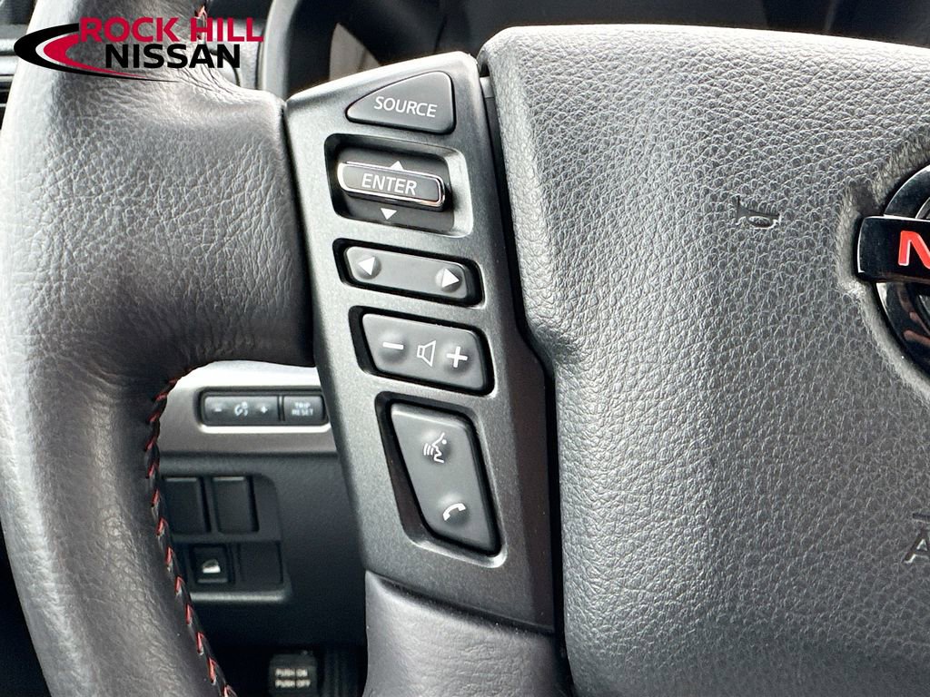 Used 2021 Nissan Titan PRO-4X w/ Pro-4x Convenience Package image 10