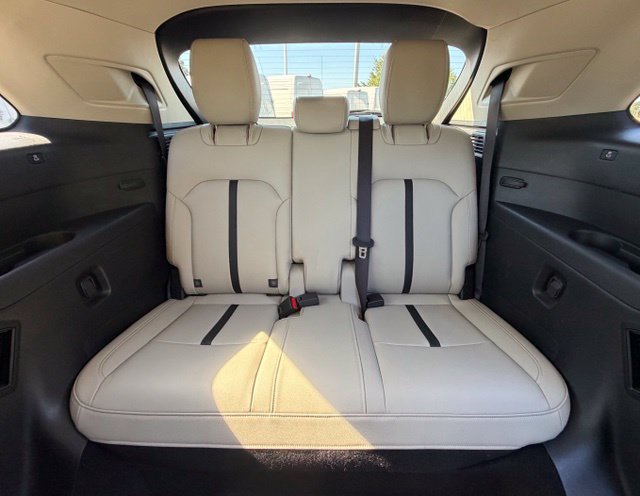 Used 2024 MAZDA CX-90 3.3 Turbo w/ Preferred Plus AWD/4WD image 16
