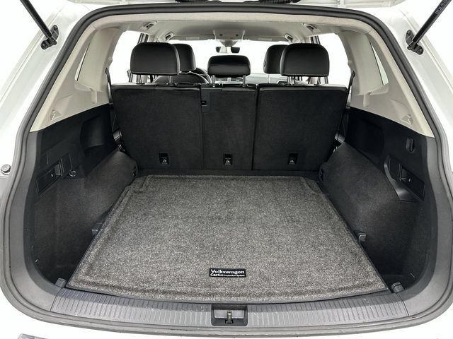 Used 2023 Volkswagen Tiguan SE AWD/4WD image 22