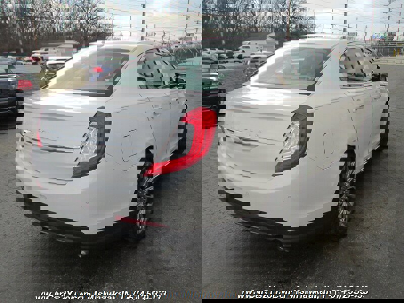 Used 2015 Lincoln MKS AWD w/ Equipment Group 101A image 7