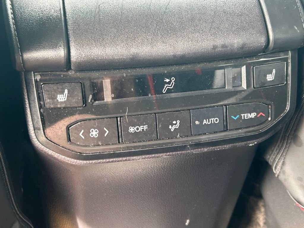 Certified 2025 Toyota Highlander Platinum AWD/4WD image 26