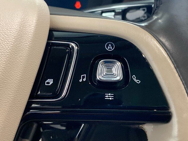 Used 2020 Lincoln Corsair Reserve w/ Equipment Group 202A AWD/4WD image 21