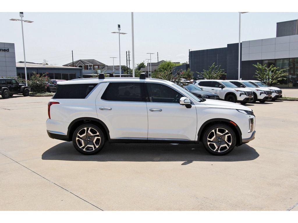 Used 2023 Hyundai Palisade Limited FWD image 5