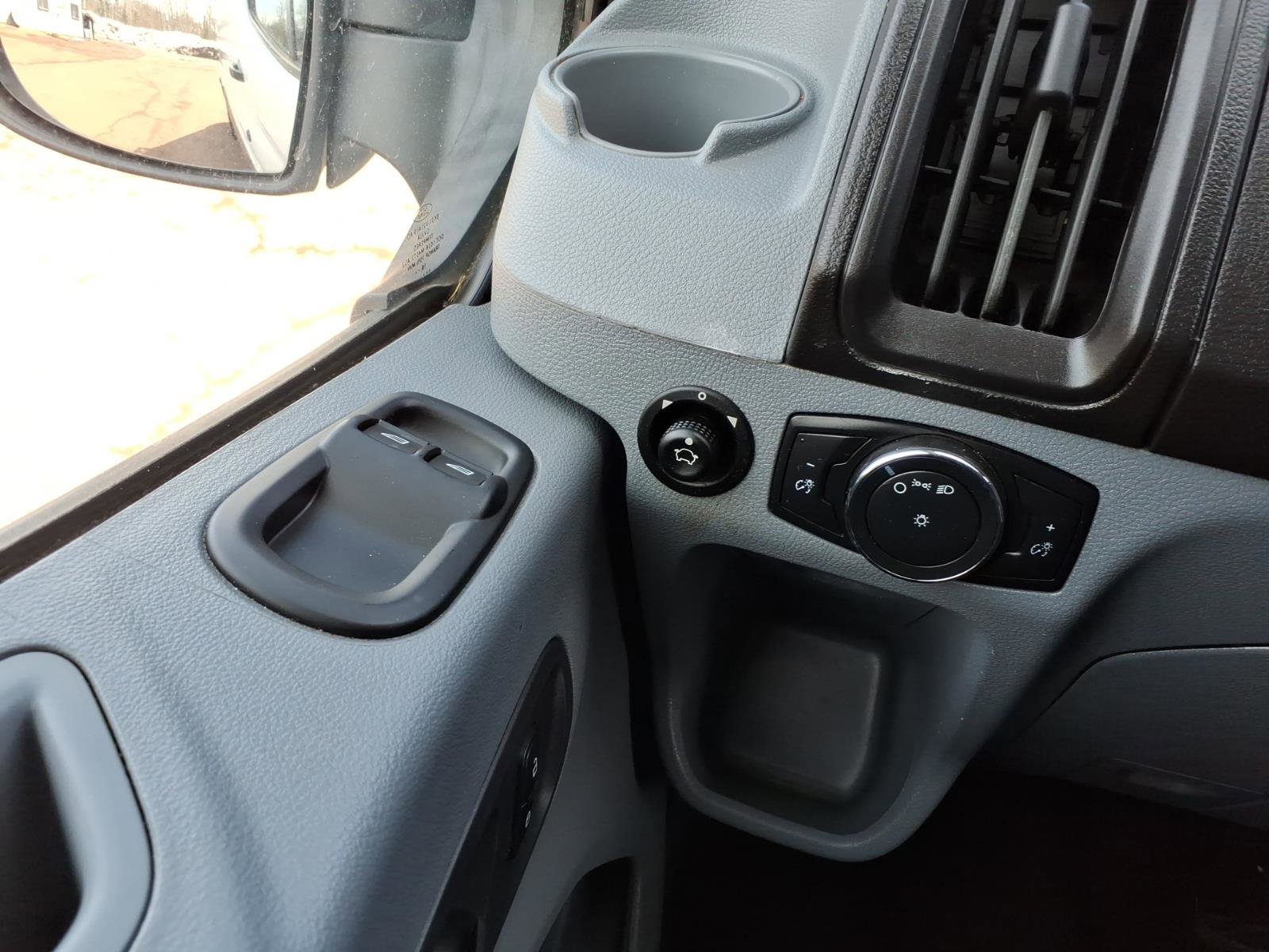 Used 2019 Ford Transit 250 148 Medium Roof image 19