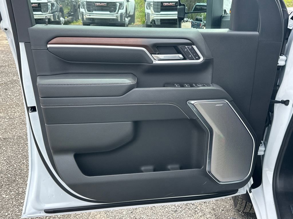 New 2026 GMC Sierra 3500 Denali w/ Denali Reserve Package image 11