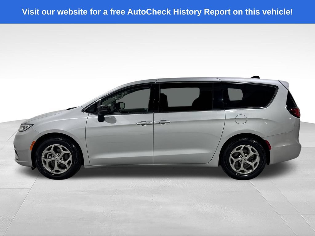 Used 2024 Chrysler Pacifica Limited FWD image 15