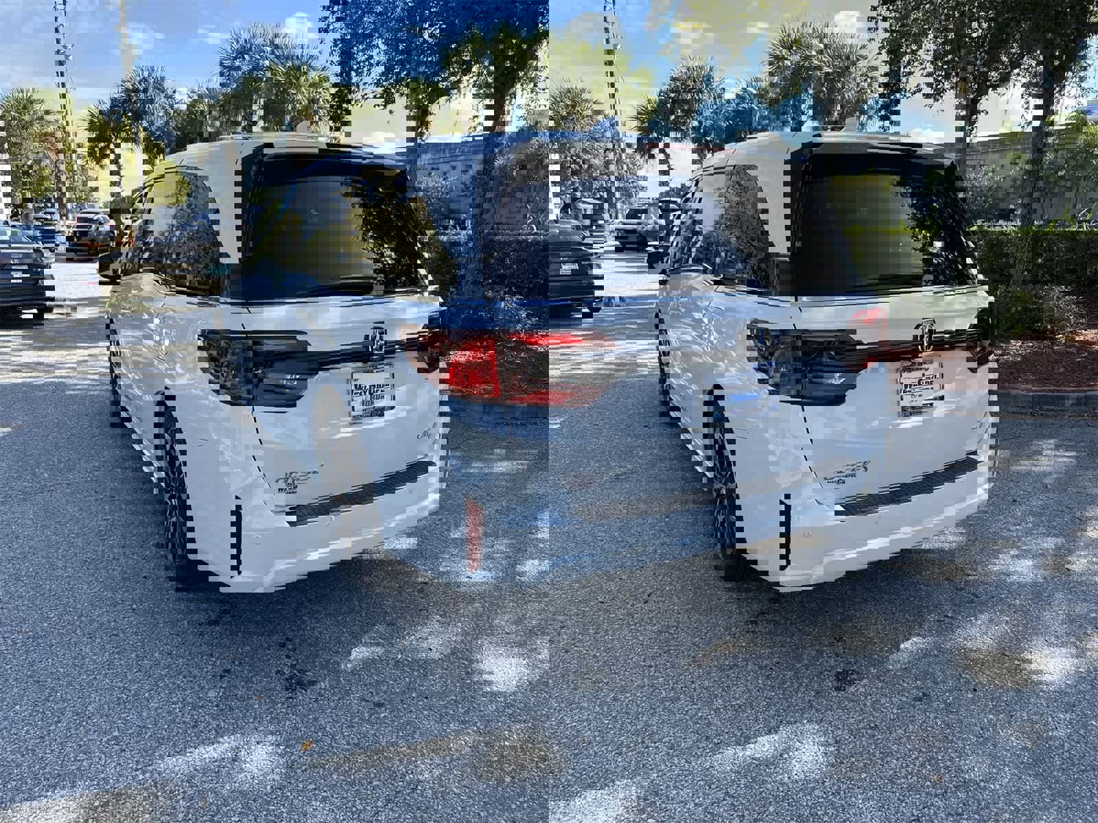 New 2026 Honda Odyssey Elite image 4