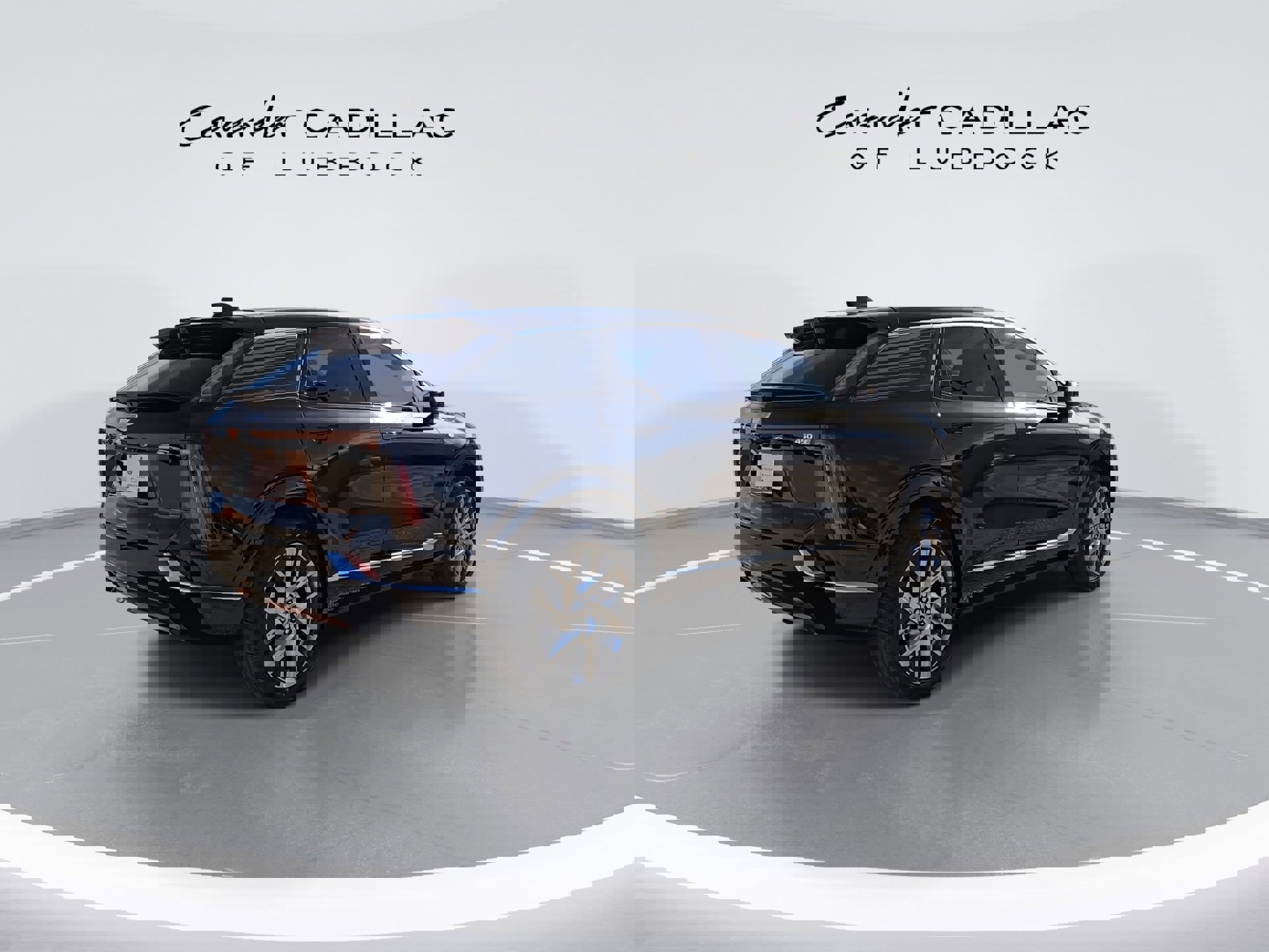 New 2026 Cadillac Optiq Luxury 2 image 8