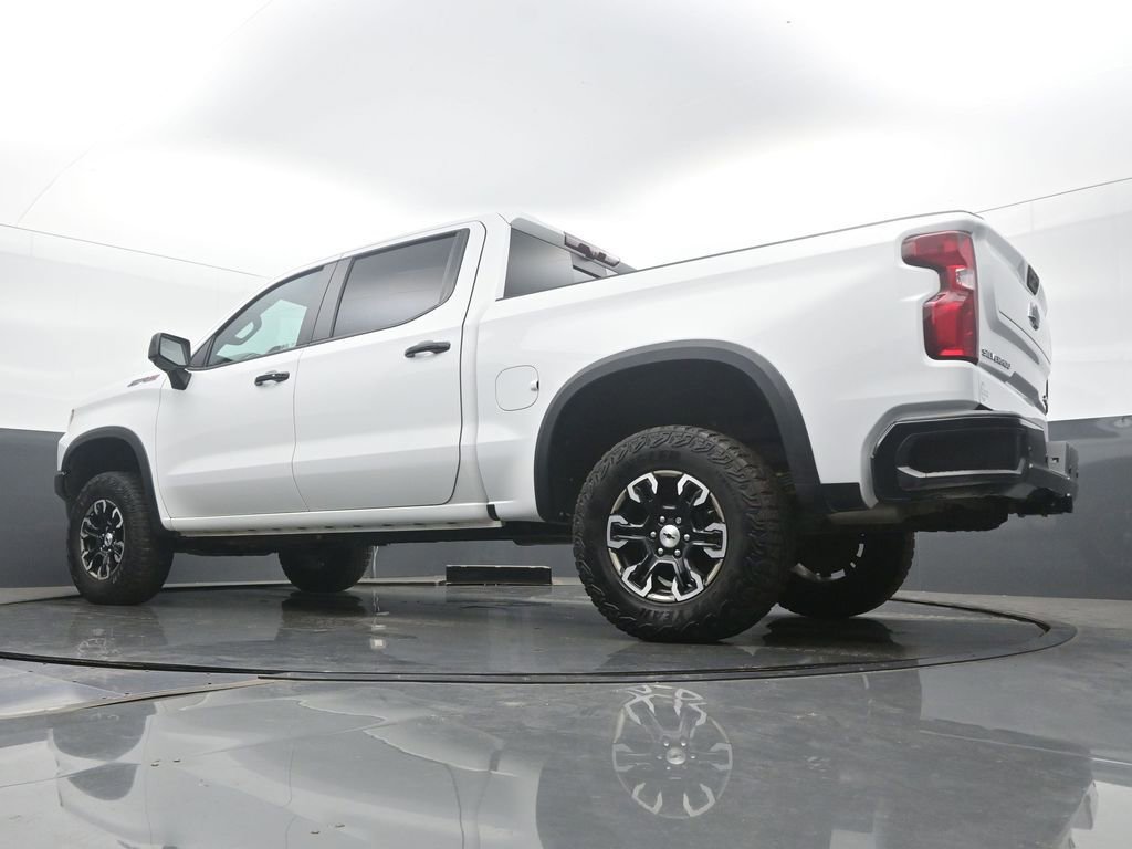 Used 2022 Chevrolet Silverado 1500 ZR2 w/ Technology Package image 48