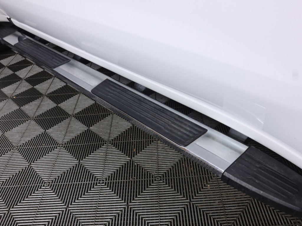 Used 2020 GMC Sierra 1500 4x4 Crew Cab w/ Sierra Value Package image 35